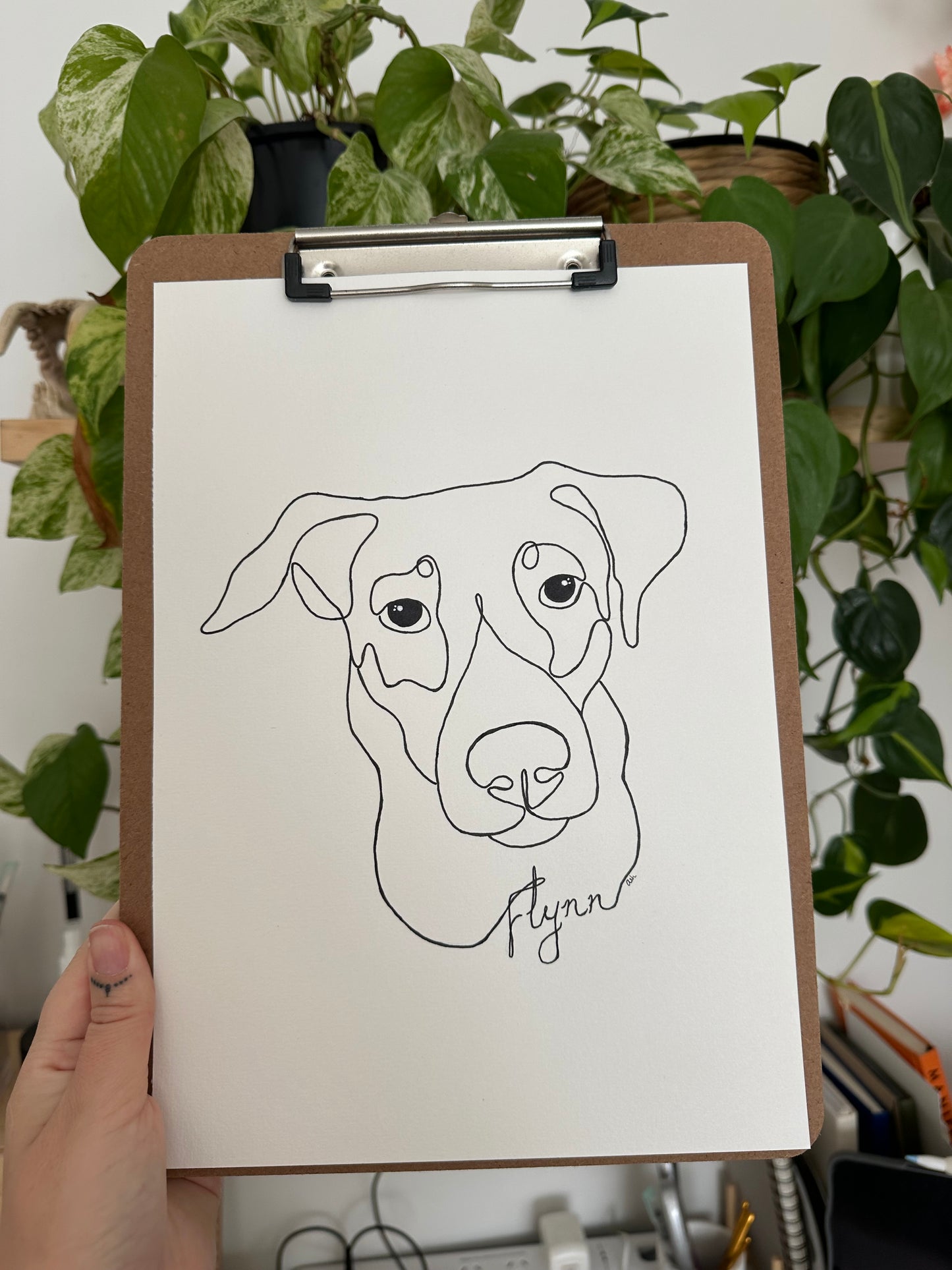 One-line style mini portraits