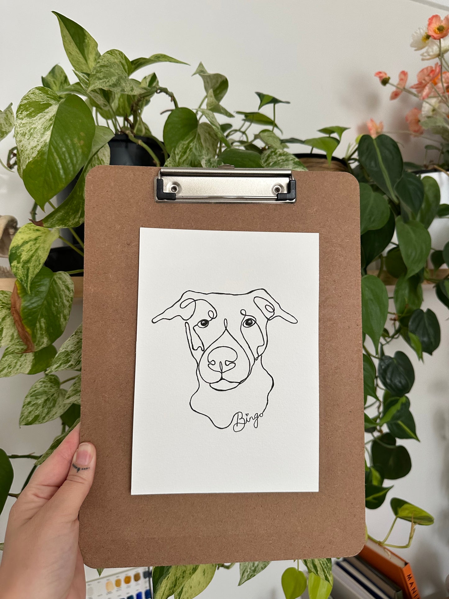 One-line style mini portraits